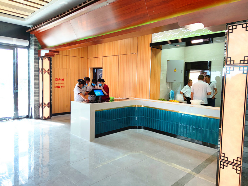 钟岗服务区入驻新蓝云智慧餐厅