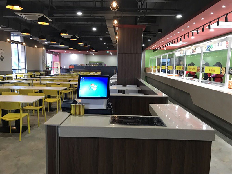 江阴大桥服务区智慧餐台使用现场