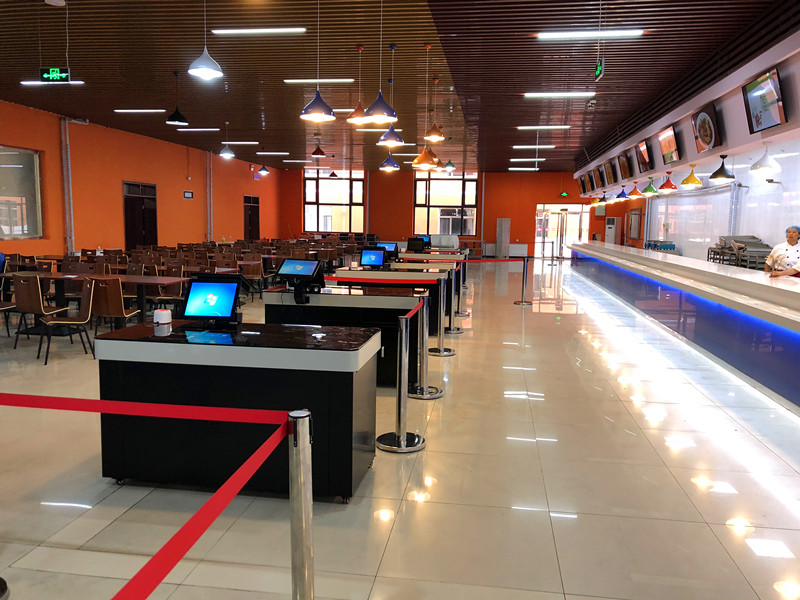 北京联合大学智慧餐台使用现场